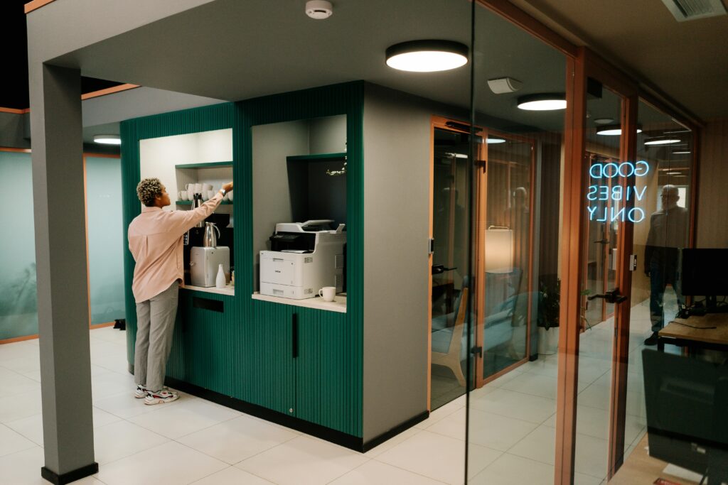 kitchenettes compactes et fonctionnelles